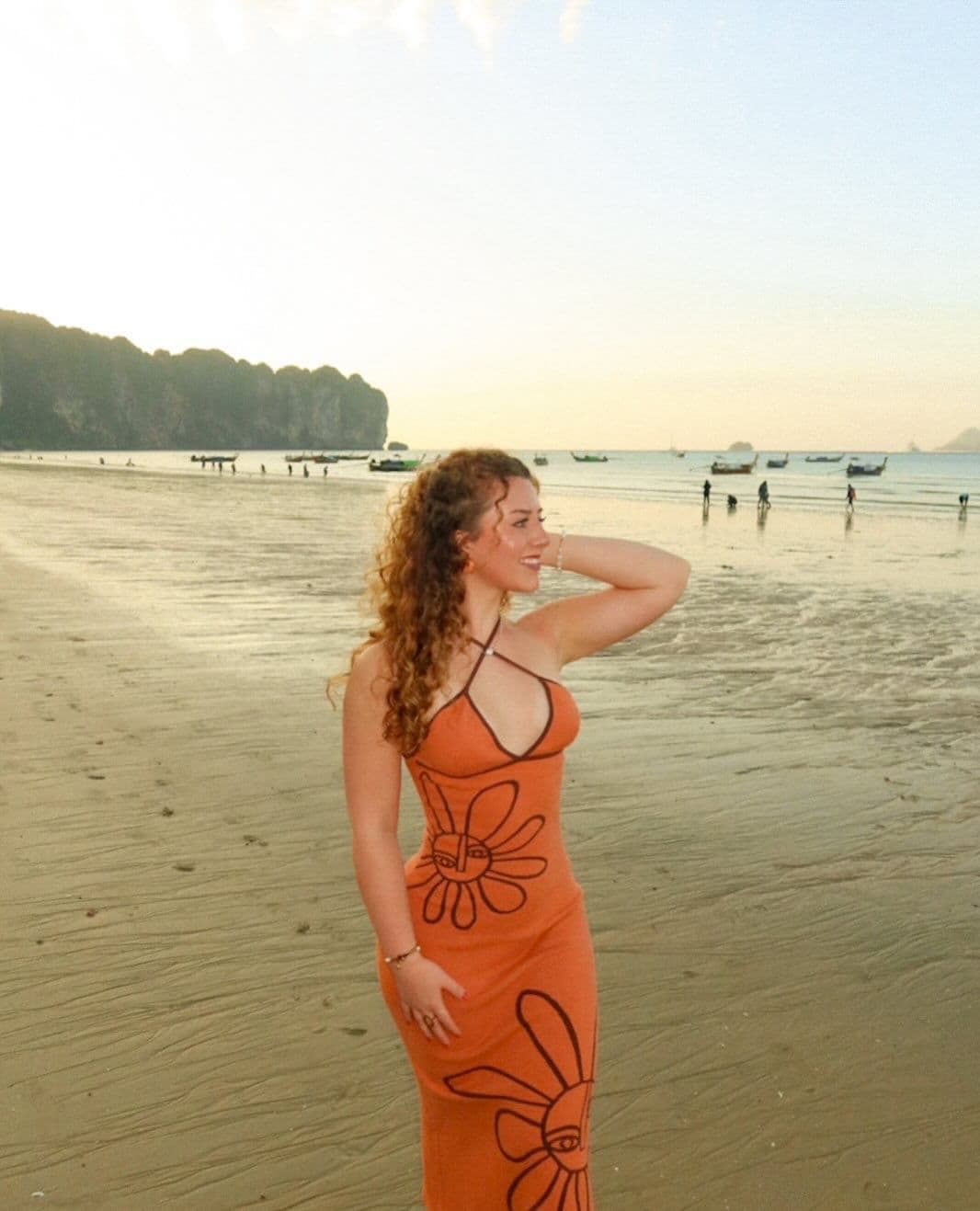Jacinda photo 4